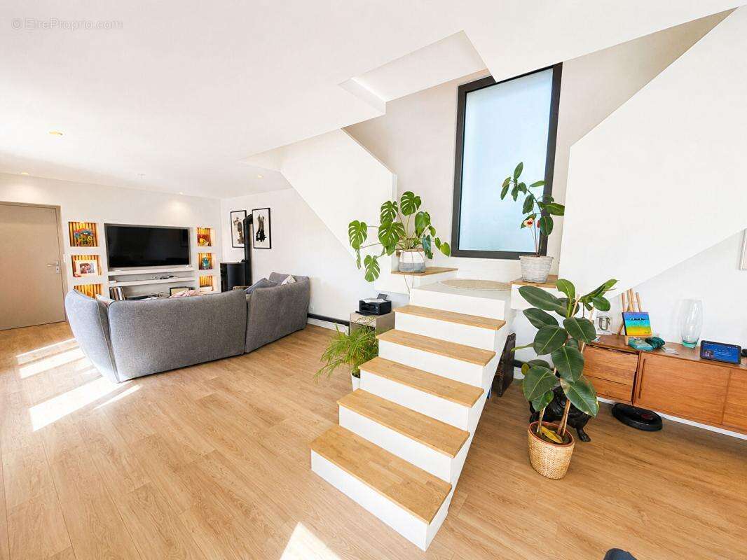 Belle contemporaine 194m 2 . 5 suites parentales - photo 13