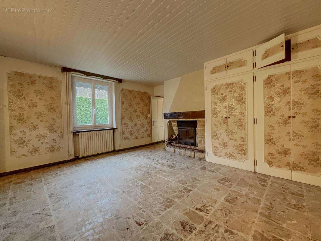 Maison à RUFFEY-LES-ECHIREY