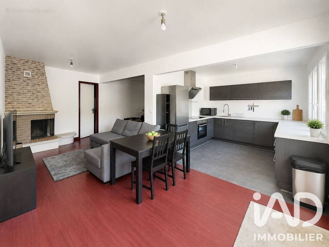 Photo 1 - Appartement à D'HUISON-LONGUEVILLE