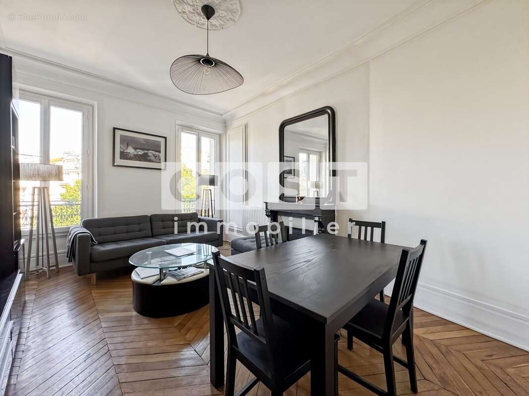 Appartement à ASNIERES-SUR-SEINE