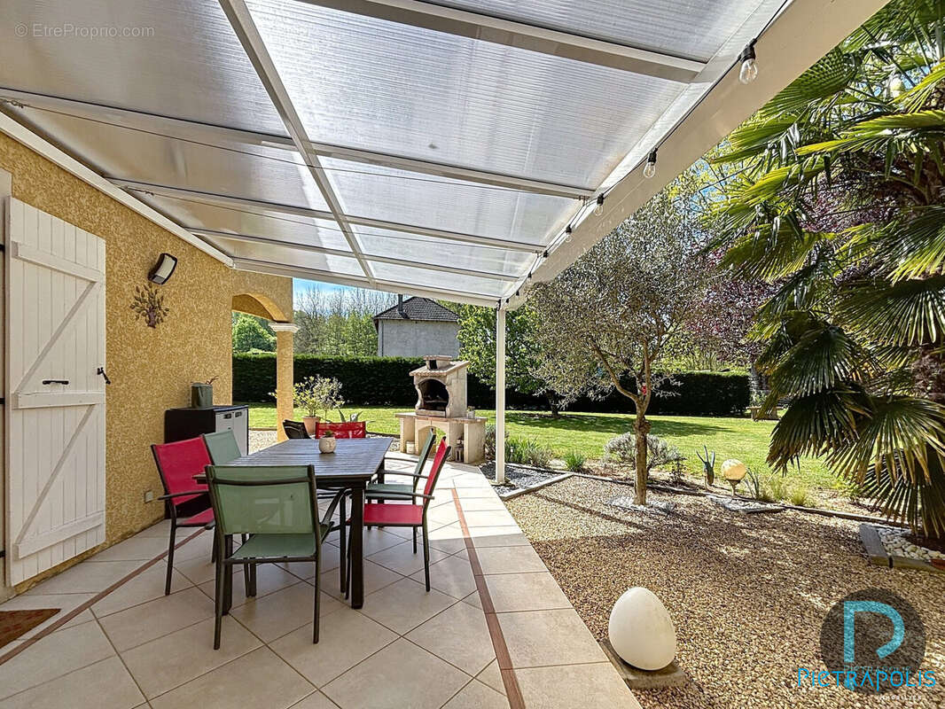 Maison 125 m² à Bey  - photo 5