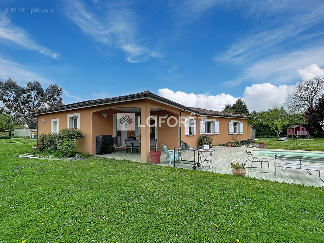 Maison à CASTELSARRASIN