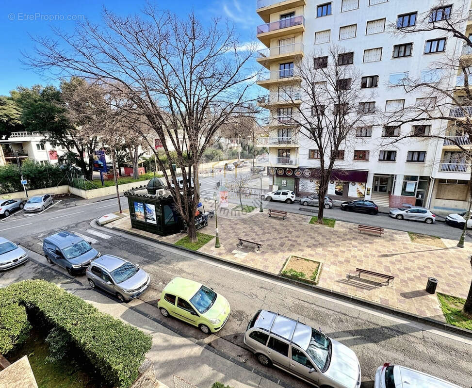 Appartement à MARSEILLE-9E
