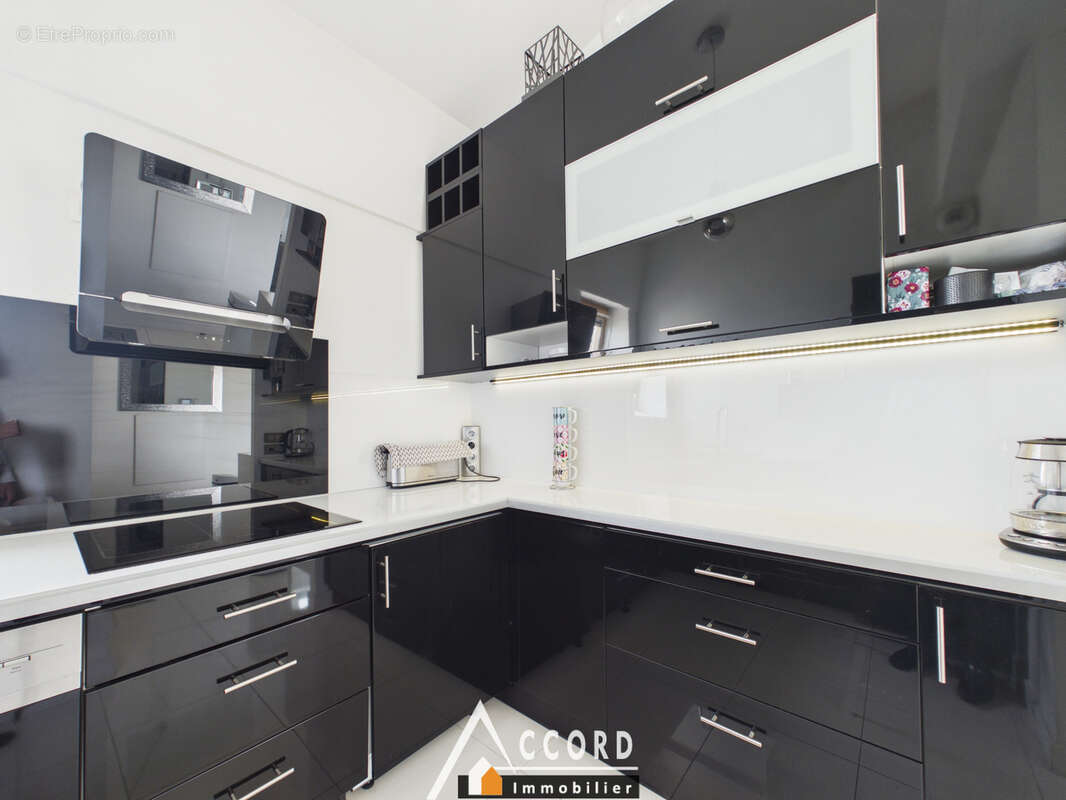 Appartement à SARTROUVILLE