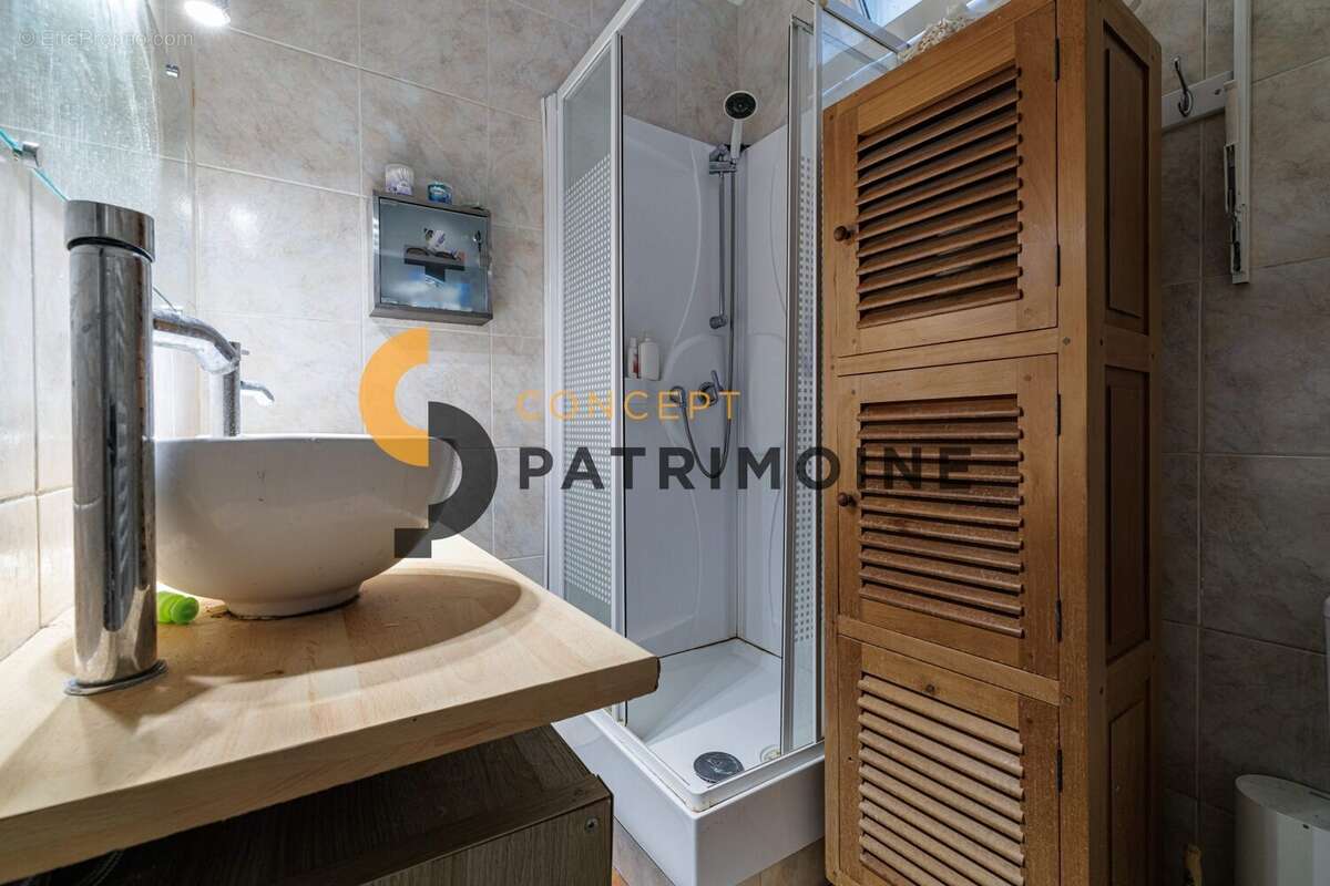 Appartement à EZE