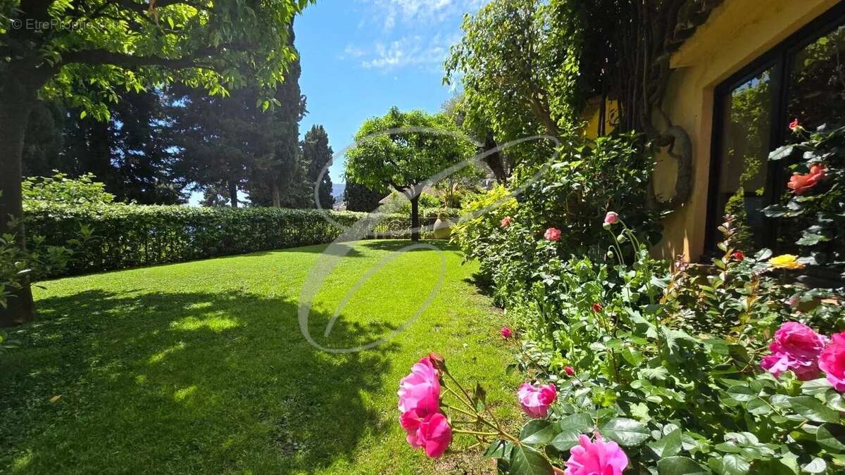 Maison à ROQUEBRUNE-CAP-MARTIN