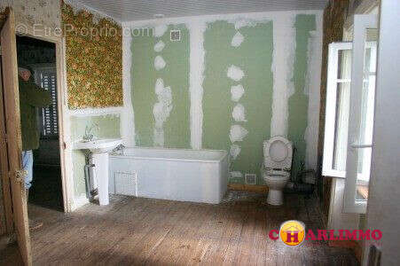 Maison à ORADOUR-SUR-VAYRES