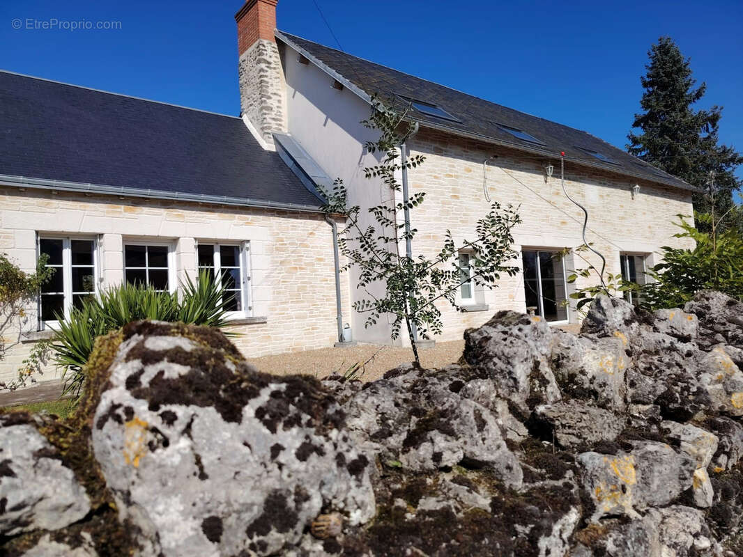Maison à HOMMES