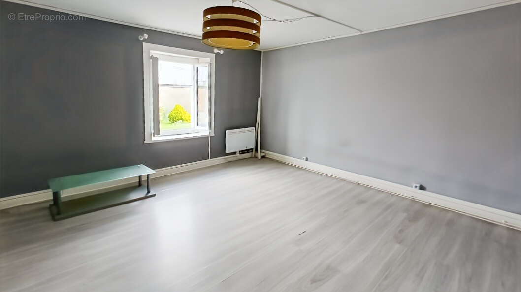 Maison Prissac 4 pièce(s) 60 m2 - photo 3