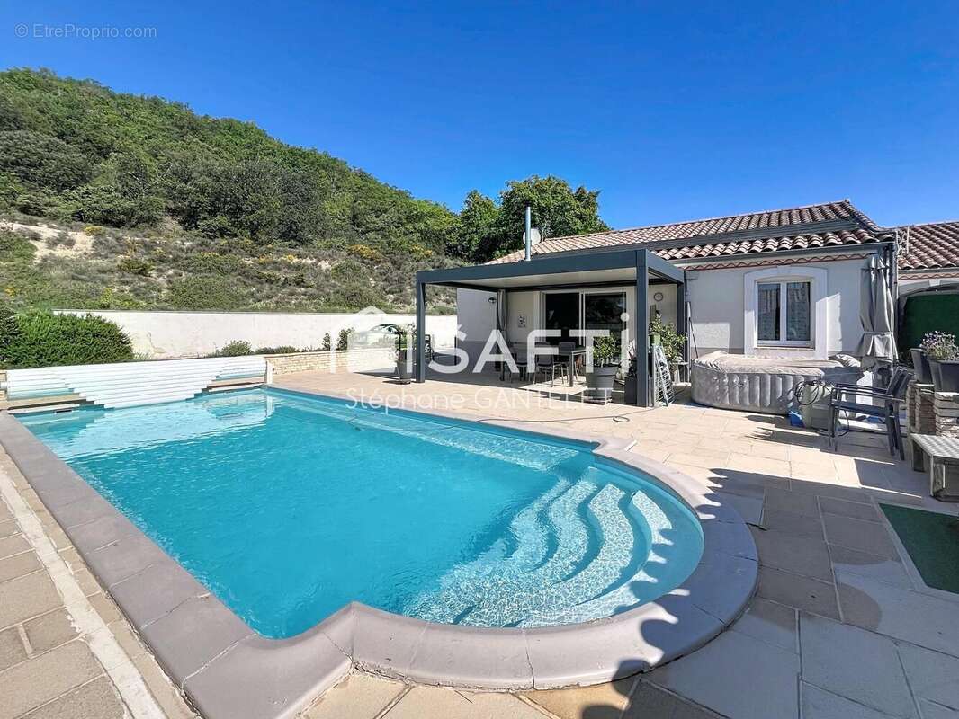 Photo 2 - Maison à LAGORCE