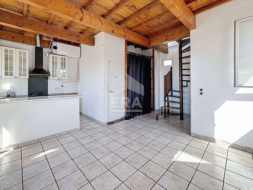 Appartement à MARSEILLE-13E
