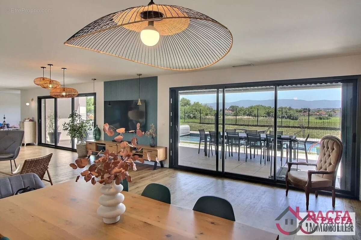 Villa moderne de plain-pied 220 m² -CASTRES - photo 5