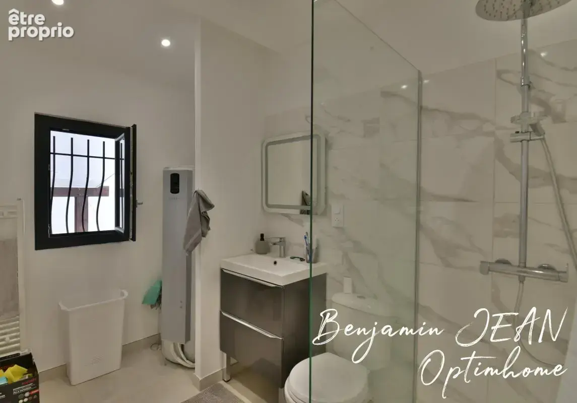 À vendre – Maison de plain-pied entièrement rénovée avec piscine – Sérignan (34) - photo 12