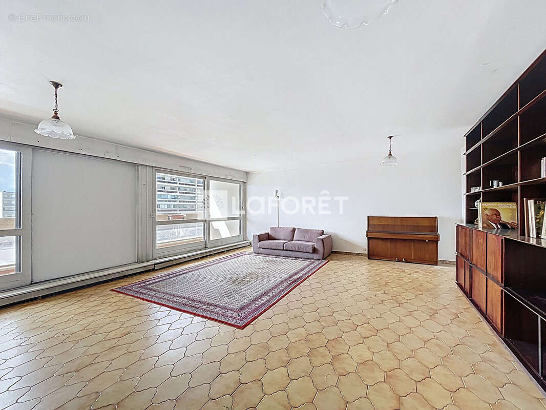 Appartement à RILLIEUX-LA-PAPE