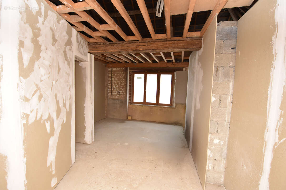 Maison à QUESNOY-SUR-AIRAINES