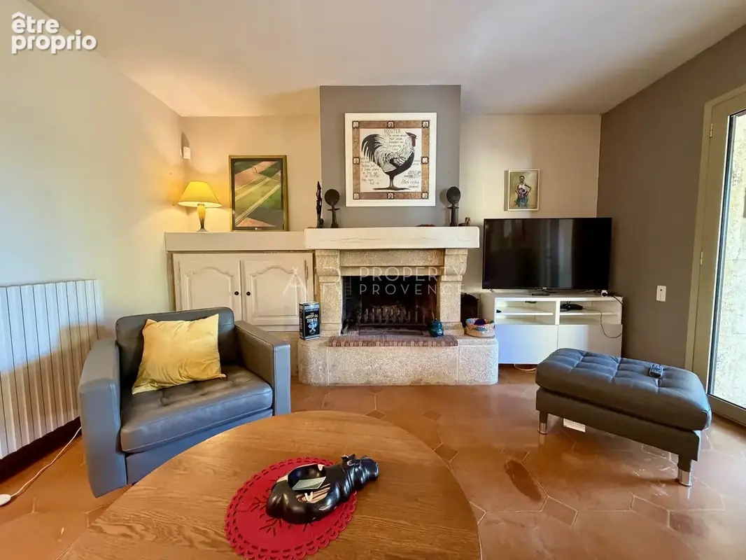 Maison 105 m² à Puyvert  - photo 7