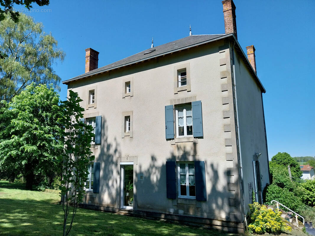 Maison à BRIGUEUIL