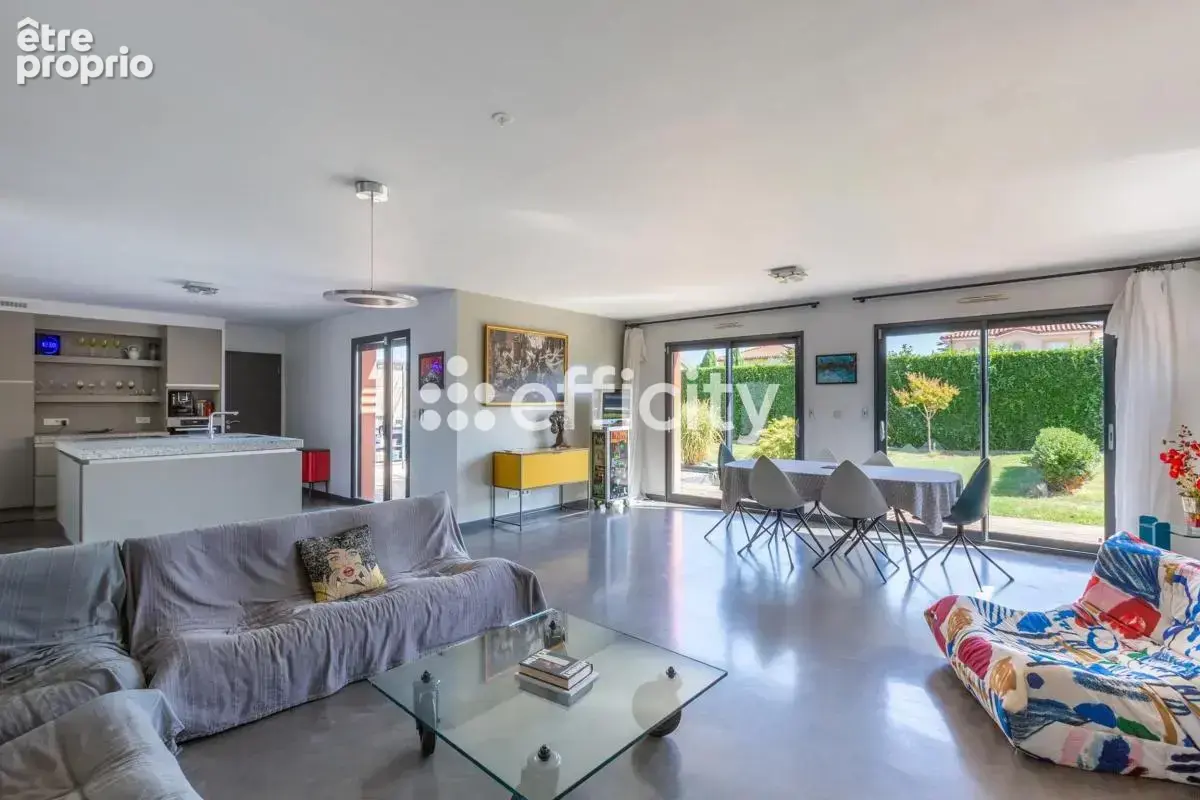 Maison 6 pièces 160 m² à vendre à Mions (69780) - photo 7