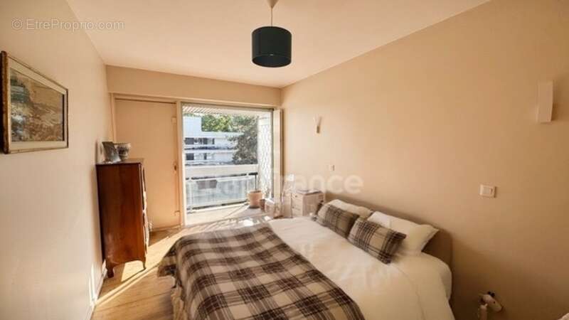 Appartement à VERSAILLES