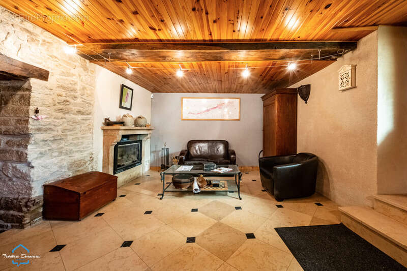 Dpt Côte d'Or (21), à vendre MOREY SAINT DENIS maison P8 de 210 m² au sol - photo 3
