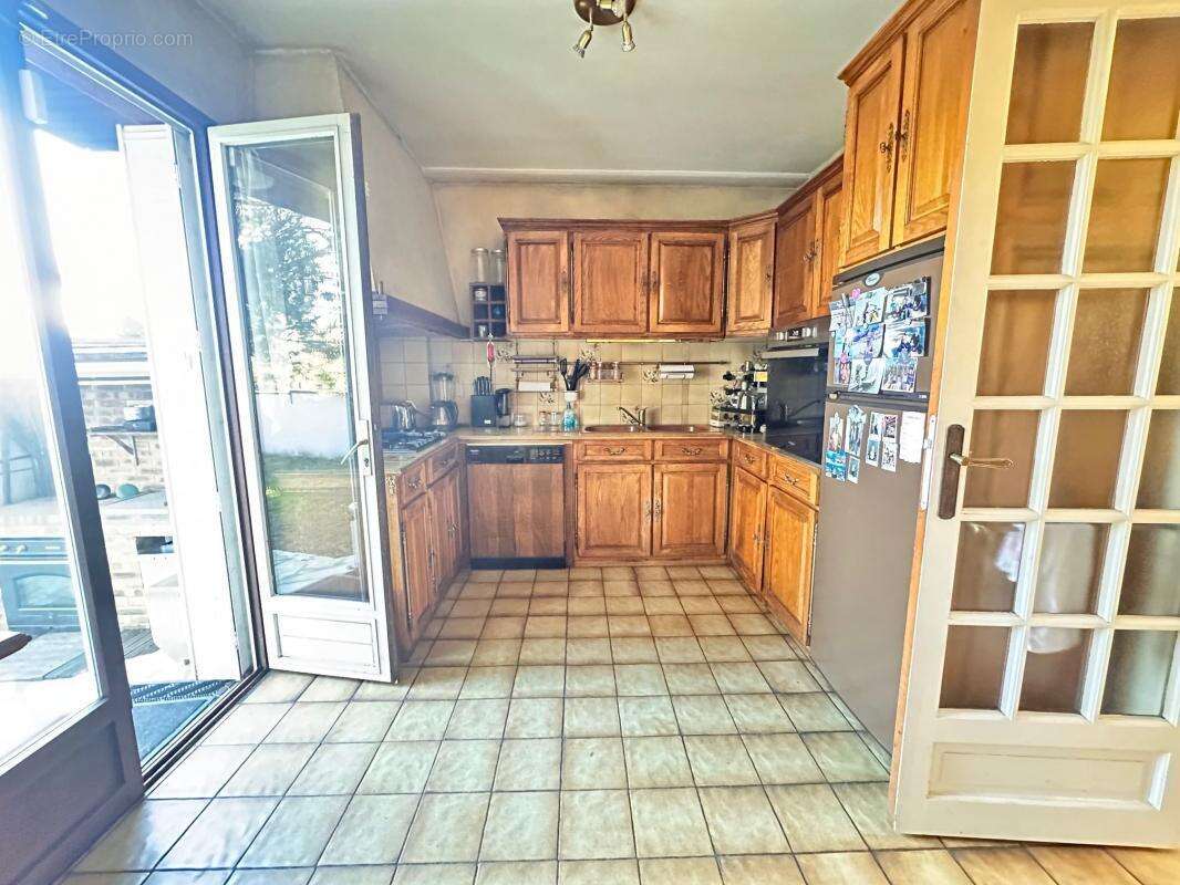 Maison à SAINT-MAUR-DES-FOSSES