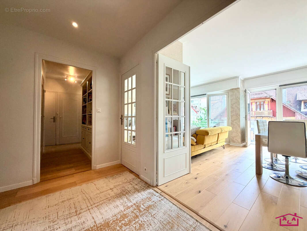 Appartement 104 m² à Annecy  - photo 3