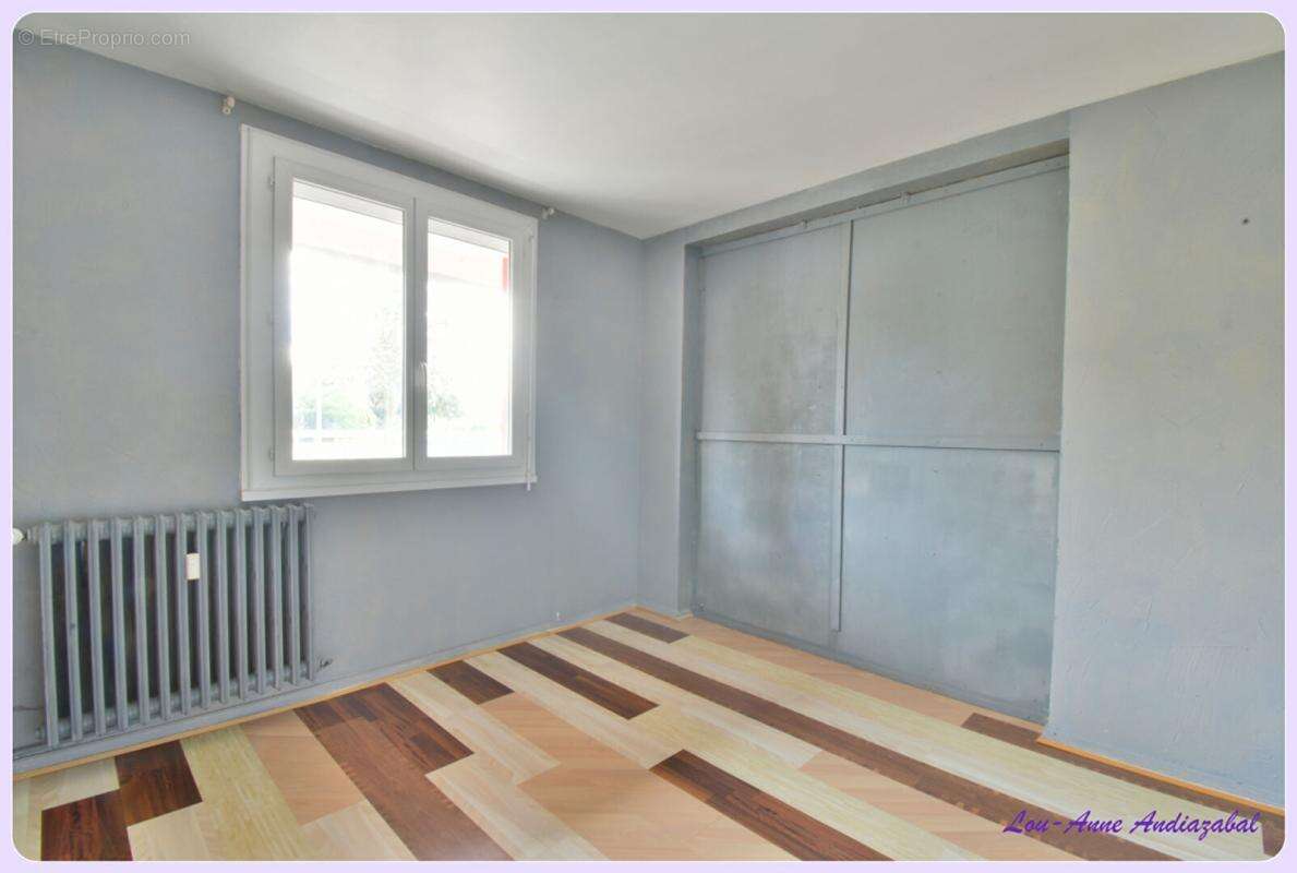 Appartement à BILLERE