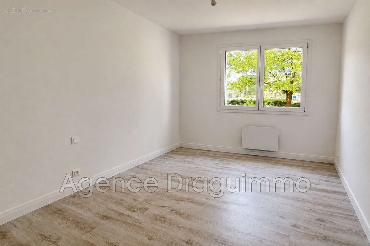 Appartement à DRAGUIGNAN