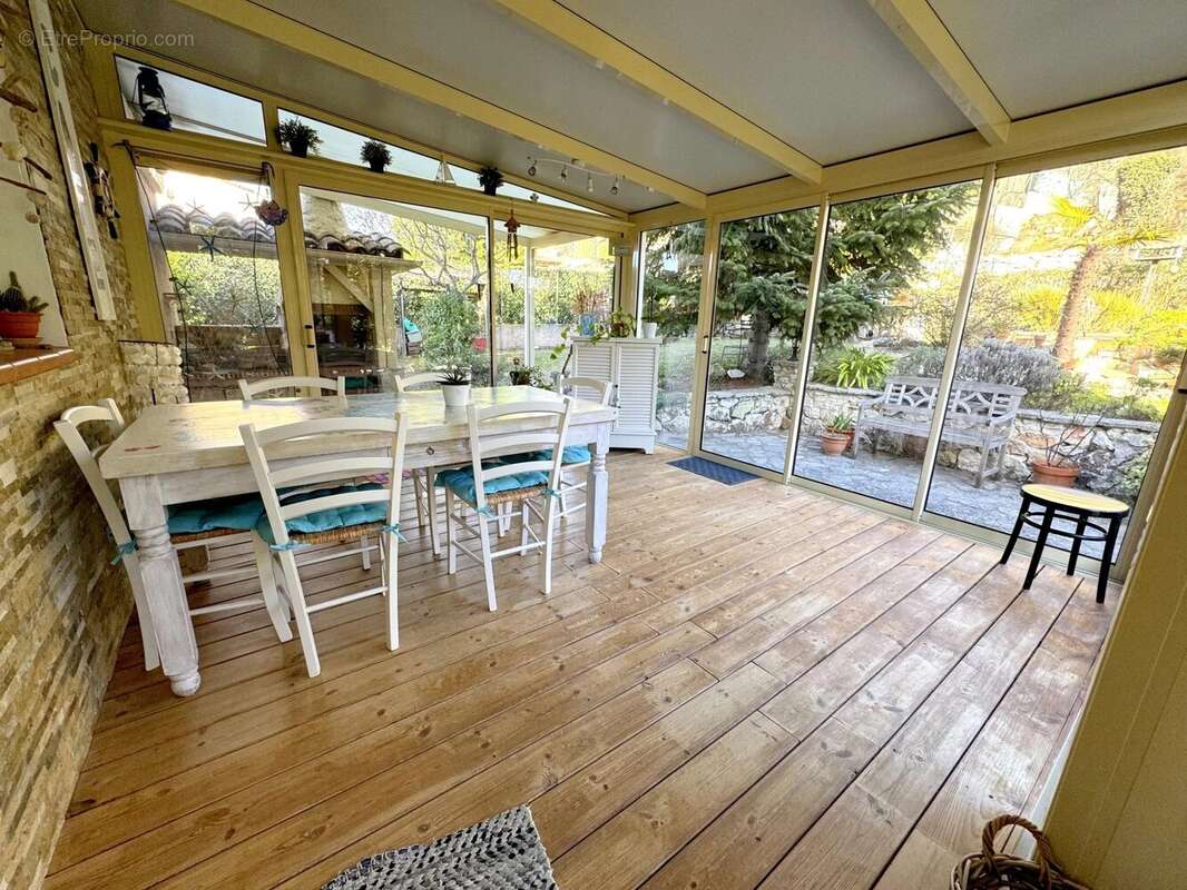 Maison à BERRE-LES-ALPES