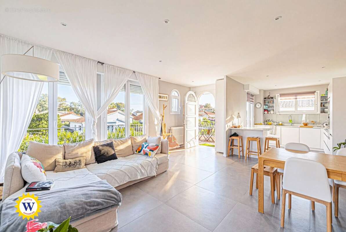 Maison à VILLENEUVE-LOUBET