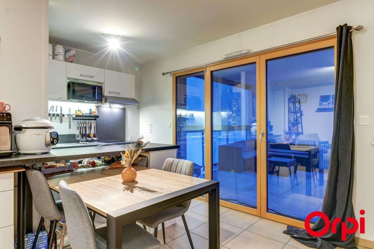 Appartement à LYON-8E