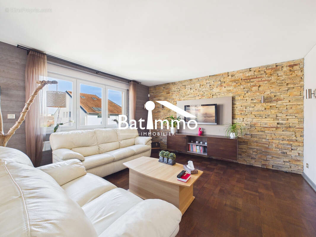 Maison à ARS-SUR-MOSELLE