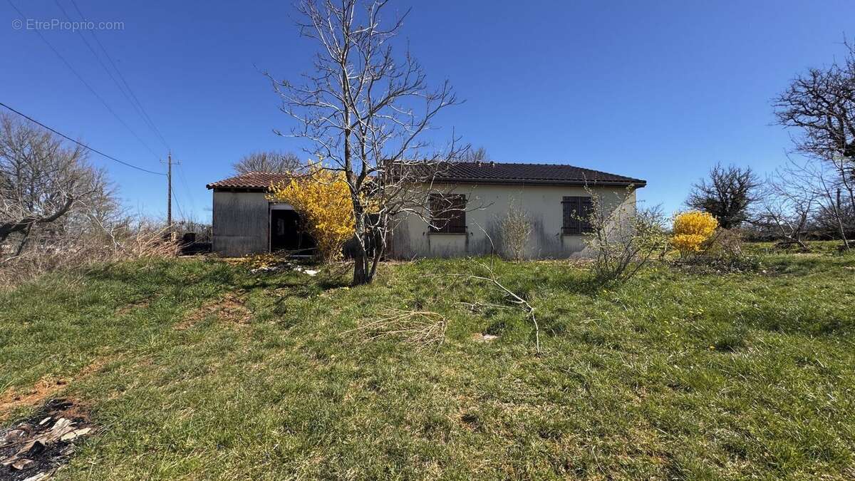 Maison de plain pied  à finir dans un bel environement - photo 3