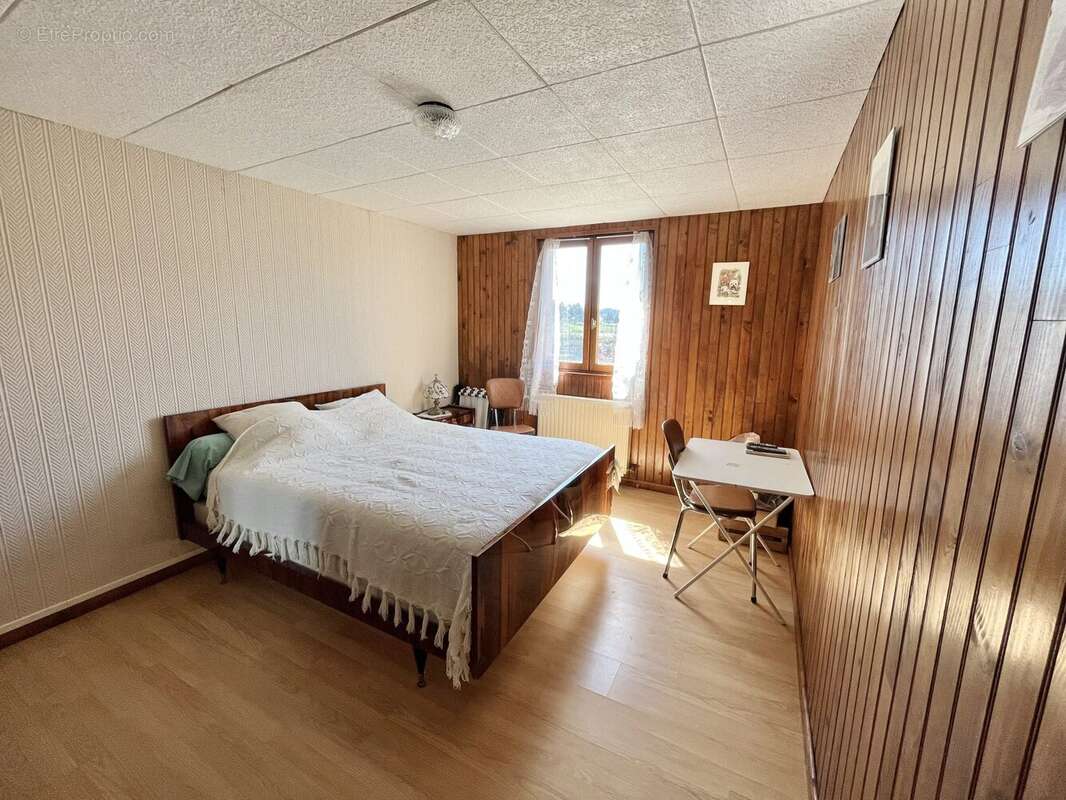 Maison à RIEUTORT-DE-RANDON