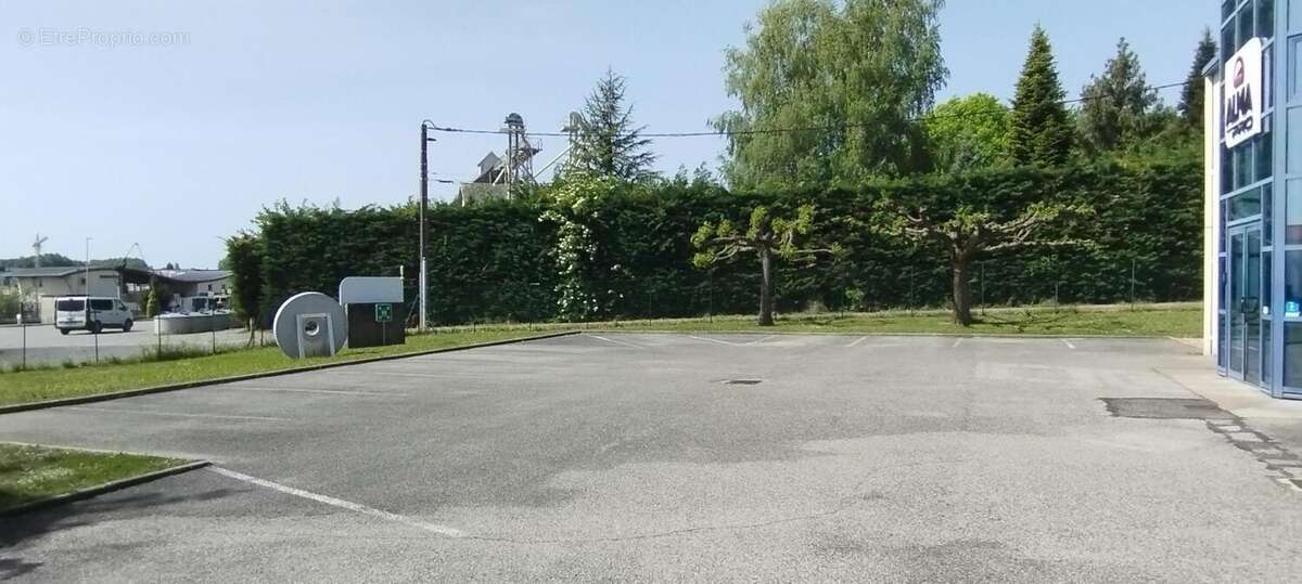 Commerce 240 m² à Saint-Donat-Sur-L'herbasse  - photo 6
