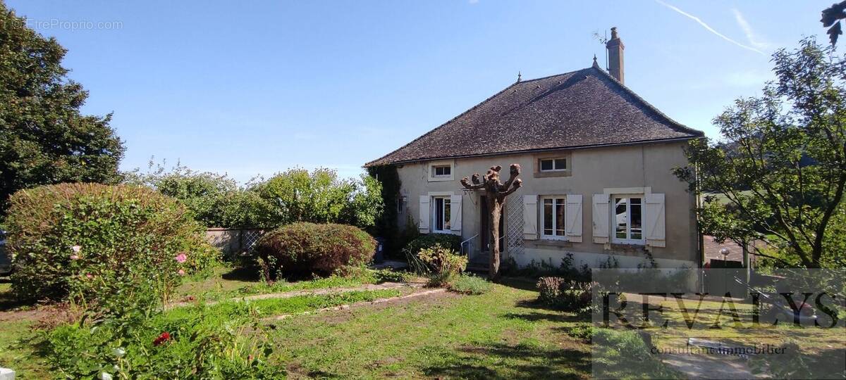 Maison à AUTUN
