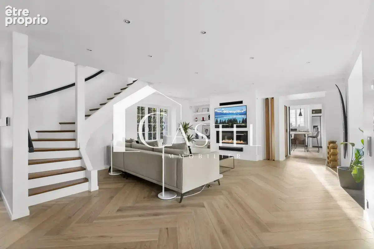 Propriété - 300 m2 - 10 pièces - photo 2