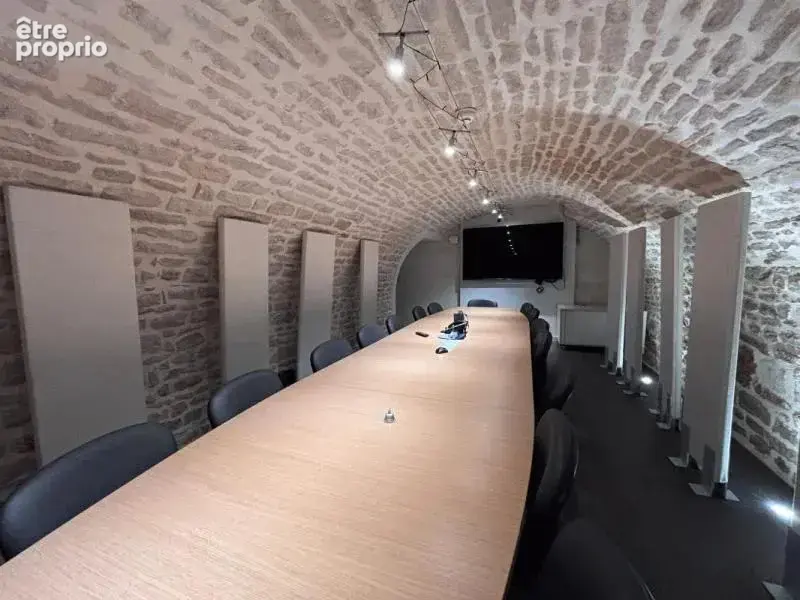 Bureaux-Place de la République - photo 9