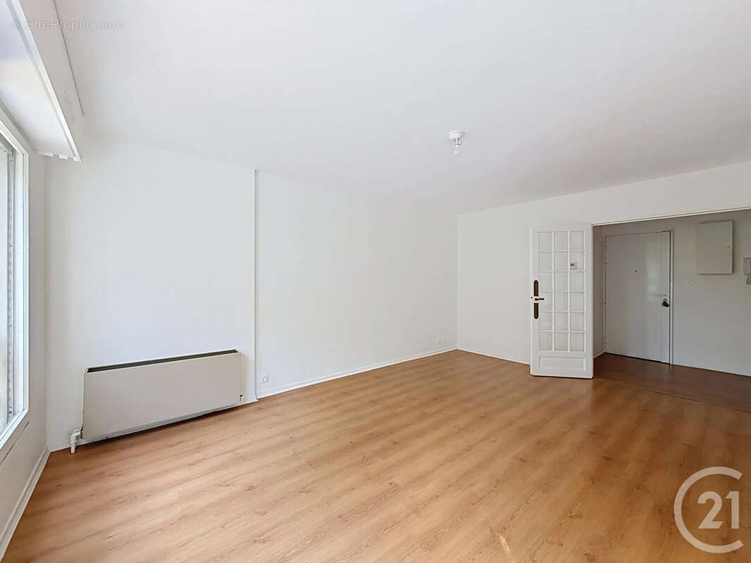 Appartement 92 m² à Avon  - photo 3
