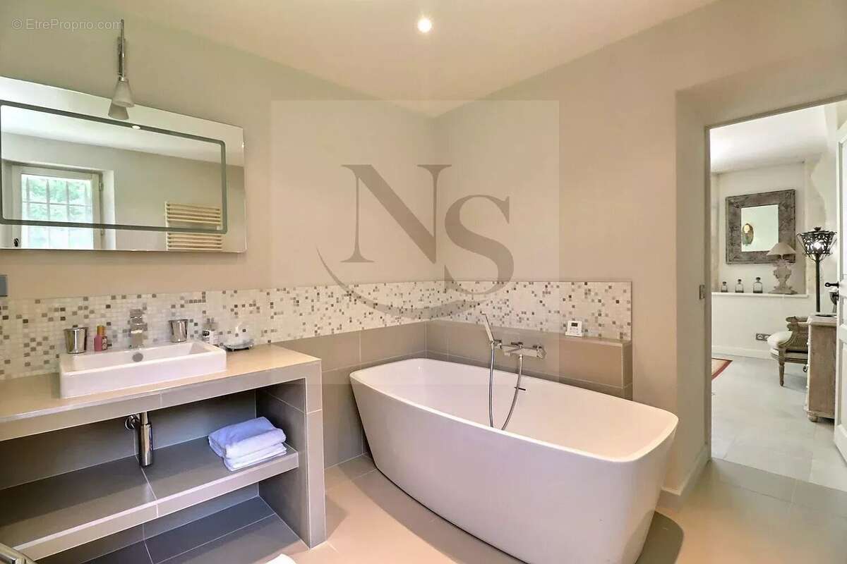 Maison à MAUSSANE-LES-ALPILLES