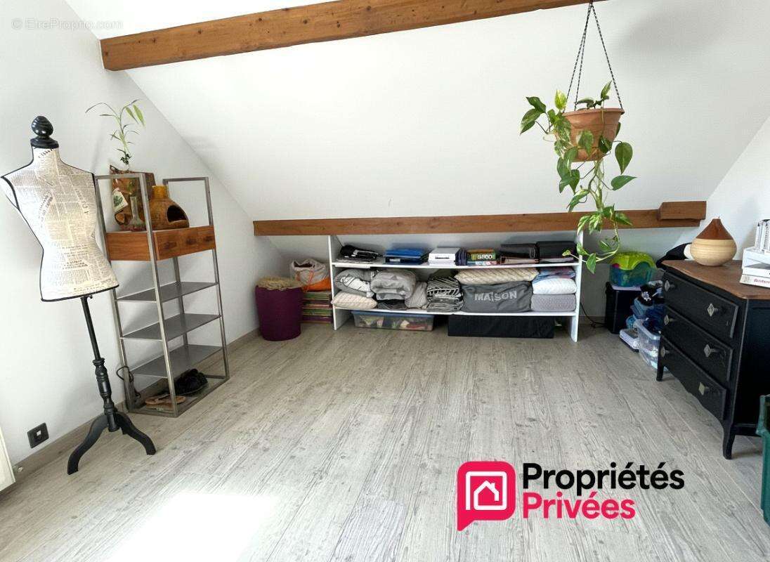 Maison 124m2 carrez 2 à 3 chambres bureau garage jardin 980m2 229500HAI - photo 8