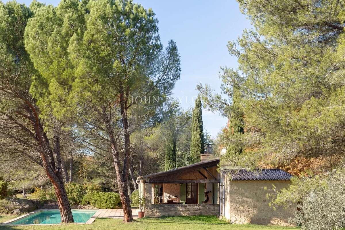 Maison à vendre sur Ménerbes – Vue sur le Luberon, piscine et beau potentiel au calme - photo 16