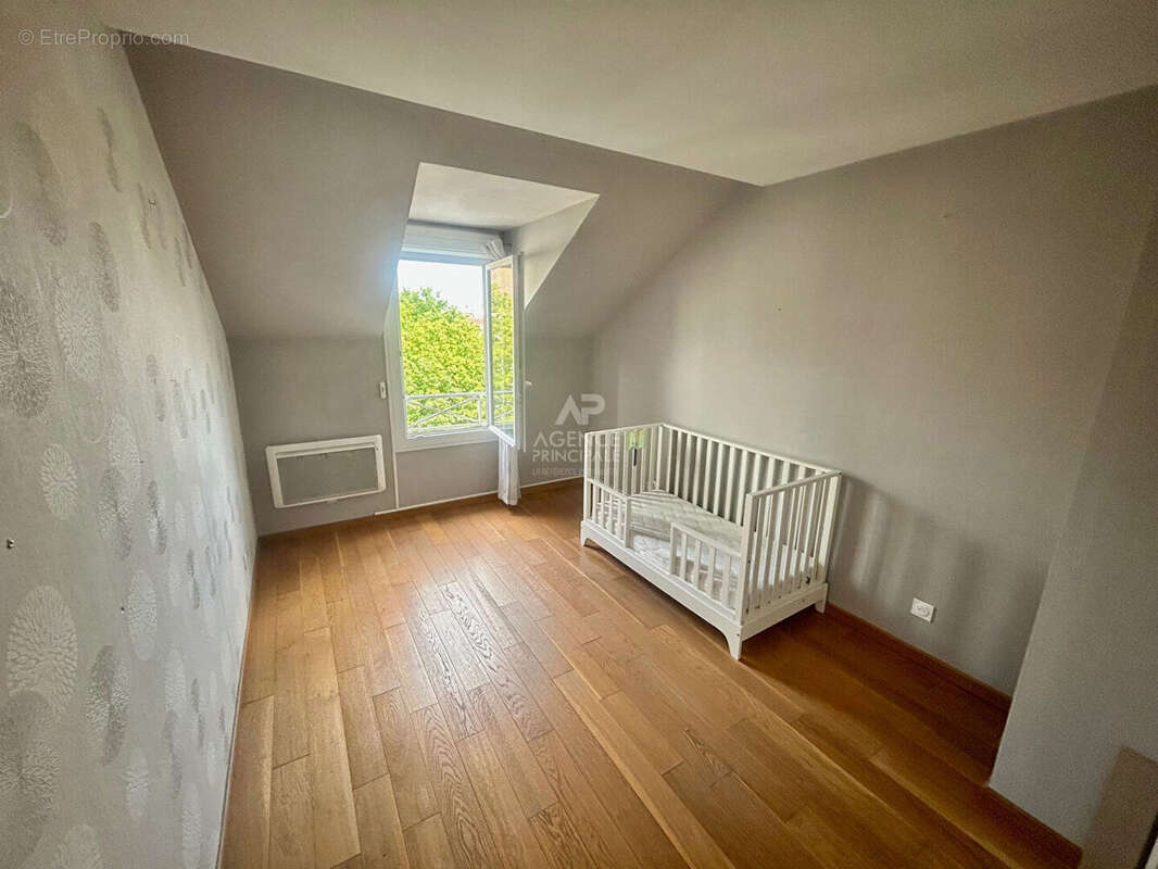 Appartement à CARRIERES-SOUS-POISSY