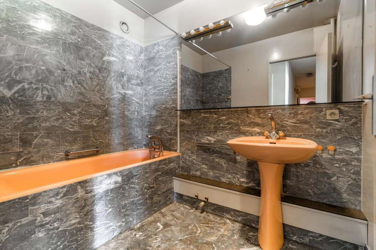 Photo 9 - Appartement à VERSAILLES