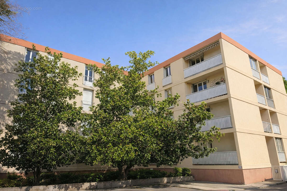 Appartement à MARSEILLE-12E