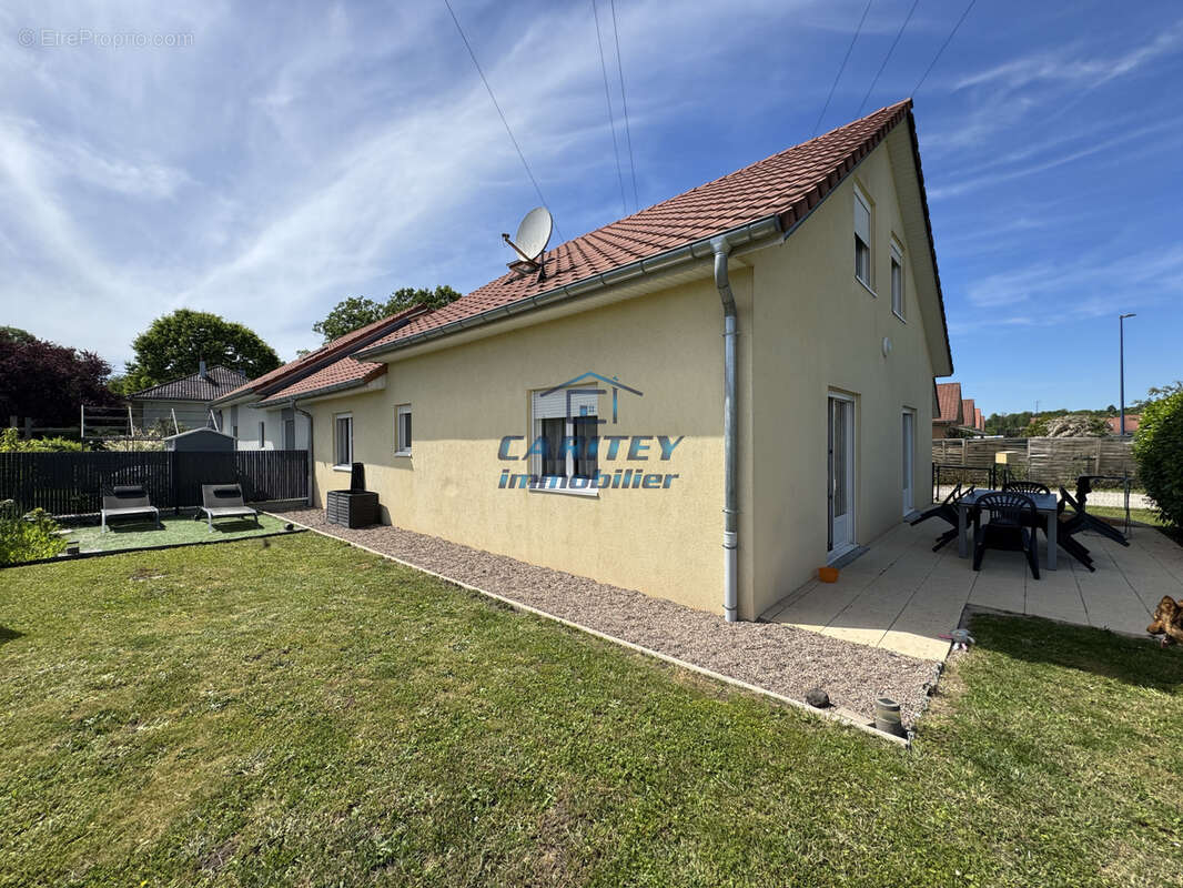 Maison mitoyenne, semi plain-pied de 130 m2 habitable avec 5 Chambres, sur 851m2 de Terrain à LURE - photo 16