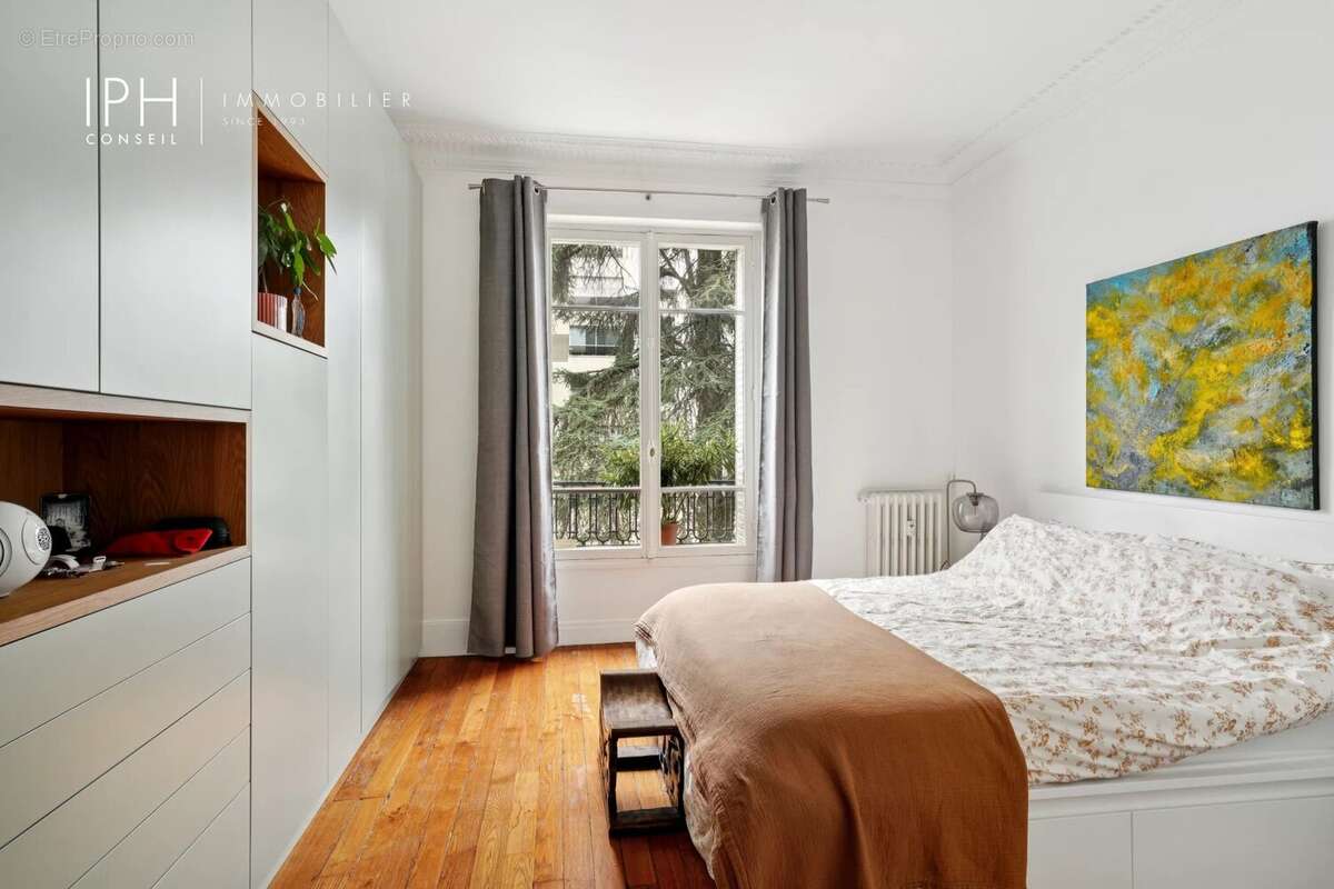 Appartement à NEUILLY-SUR-SEINE