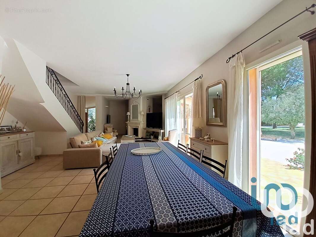 Photo 5 - Maison à MONTESQUIEU-DES-ALBERES