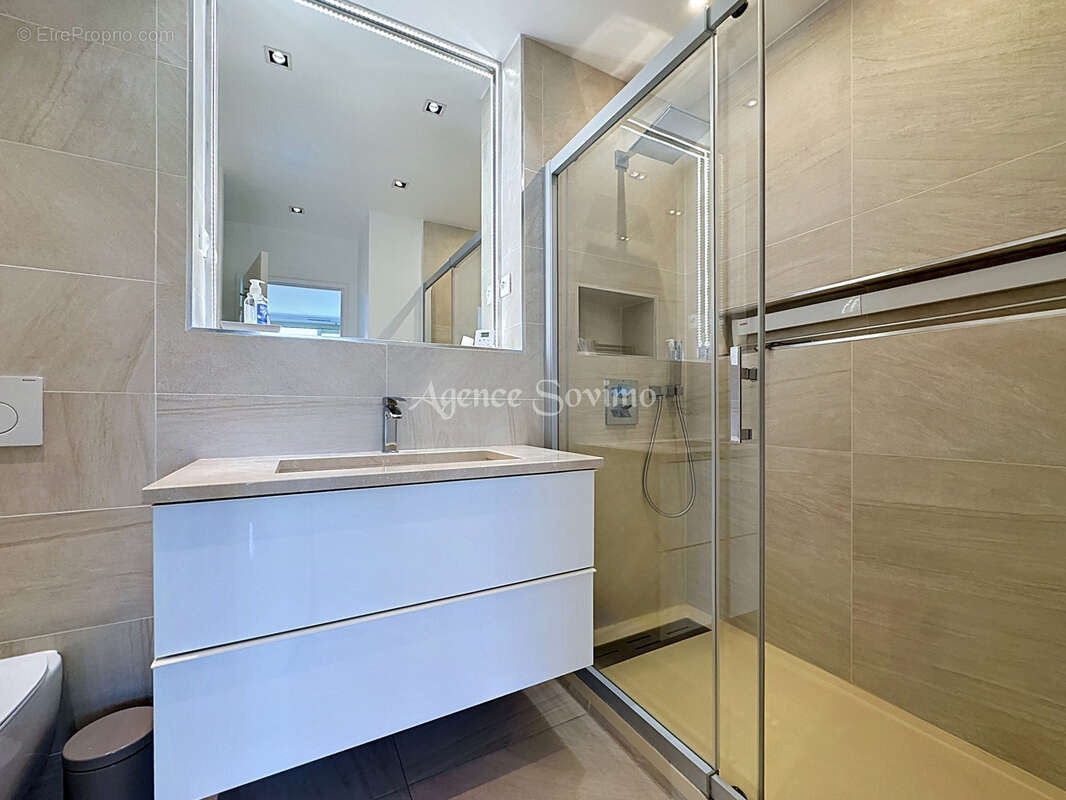 Appartement à MANDELIEU-LA-NAPOULE