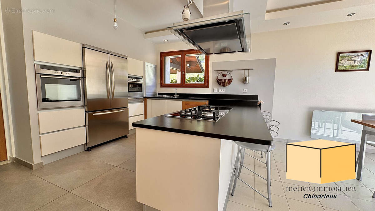 Maison à CHINDRIEUX